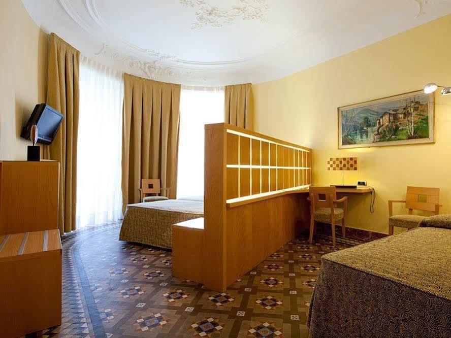Hotel Nouvel Barcelone
